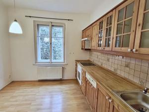 Pronájem bytu 3+1, Praha - Smíchov, Na Konvářce, 76 m2