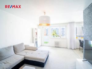 Prodej bytu 4+1, Praha - Řepy, Španielova, 90 m2