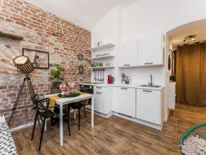 Prodej bytu 1+kk, Praha - Holešovice, Dukelských hrdinů, 25 m2
