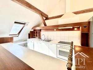 Pronájem bytu 4+kk, Praha - Holešovice, Dukelských hrdinů, 176 m2