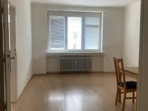 Pronájem bytu 2+1, Praha - Nusle, náměstí Hrdinů, 65 m2