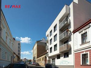 Pronájem bytu 1+kk, Praha - Libeň, Braunerova, 29 m2