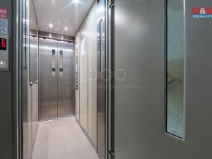 Prodej bytu 2+1, Cheb, Matěje Kopeckého, 64 m2