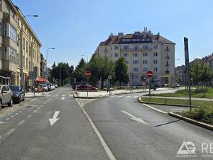 Pronájem bytu 1+kk, Praha - Bubeneč, Terronská, 45 m2