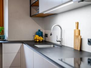 Pronájem bytu 3+kk, Praha - Dejvice, Velvarská, 104 m2
