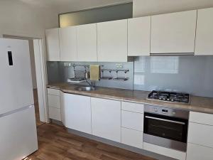 Prodej bytu 3+1, Hradec Králové, třída Edvarda Beneše, 84 m2