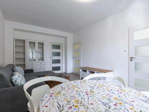 Pronájem bytu 2+1, Uherské Hradiště, Štefánikova, 52 m2