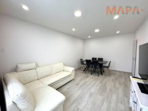 Prodej bytu 2+1, Kadaň, 48 m2