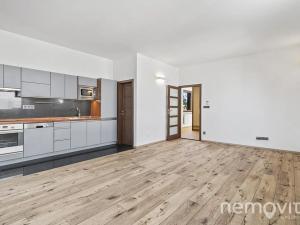 Prodej bytu 3+kk, Praha - Ďáblice, Ďáblická, 77 m2