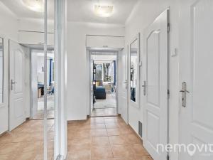 Prodej bytu 3+1, Praha - Kobylisy, Střelničná, 75 m2