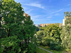 Pronájem bytu 3+1, Praha - Kobylisy, Akátová, 62 m2