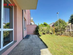 Pronájem bytu 2+kk, Praha - Suchdol, Holubí, 40 m2