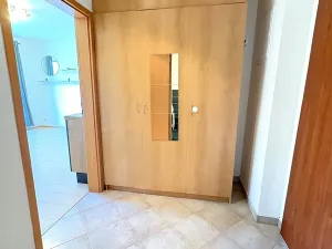 Pronájem bytu 2+kk, Praha - Suchdol, Holubí, 40 m2
