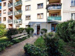 Pronájem bytu 2+kk, Praha - Břevnov, Slavníkova, 58 m2