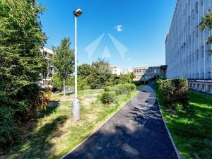 Pronájem bytu 2+kk, Praha - Břevnov, Slavníkova, 58 m2