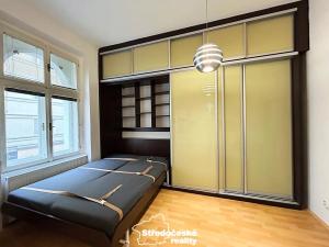 Prodej bytu 1+kk, Praha - Vršovice, Krymská, 33 m2