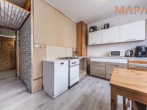 Prodej bytu 2+1, Chomutov, Dřínovská, 61 m2