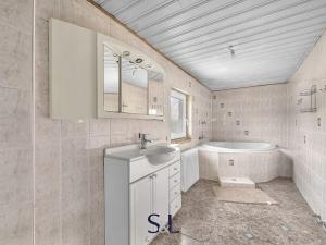 Prodej rodinného domu, Cvikov, Tovární, 250 m2