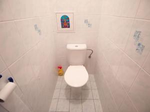 Pronájem bytu 1+kk, Karlovy Vary, Nejdlova, 36 m2