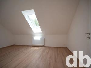 Prodej bytu 2+kk, Karlovy Vary, Pražská silnice, 60 m2