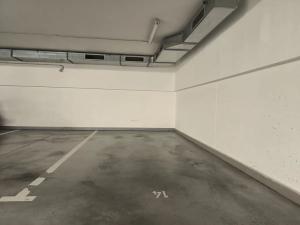 Pronájem garáže, Brno, Novodvorská, 13 m2