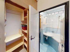 Pronájem bytu 1+kk, Praha - Chodov, Brodského, 31 m2