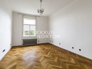 Pronájem vily, Praha - Střešovice, Sibeliova, 200 m2