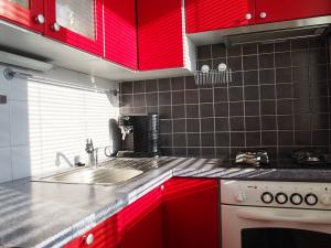 Pronájem bytu 1+kk, Praha - Podolí, Kaplická, 34 m2