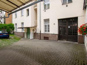 Pronájem komerční, Praha - Žižkov, Sudoměřská, 90 m2
