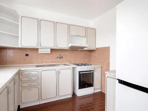 Prodej bytu 3+1, Praha - Lhotka, Novodvorská, 76 m2