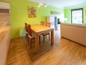 Pronájem bytu 2+kk, Praha - Karlín, Rohanské nábřeží, 80 m2