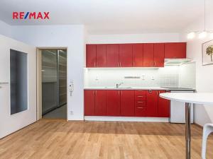 Pronájem bytu 1+kk, Praha - Stodůlky, Sluneční náměstí, 33 m2