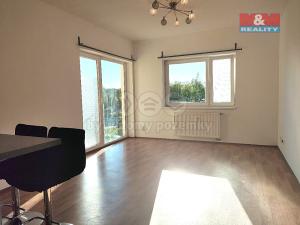 Prodej bytu 2+kk, Milovice - Mladá, Armádní, 52 m2