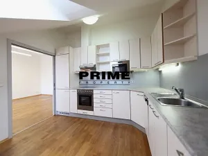 Pronájem bytu 3+1, Praha - Smíchov, Štefánikova, 129 m2