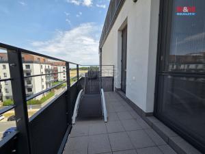 Pronájem bytu 3+kk, Praha, Škrábkových, 84 m2