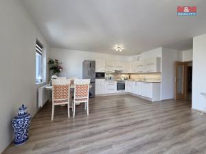 Pronájem bytu 3+kk, Praha, Škrábkových, 84 m2