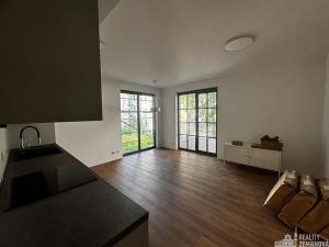 Pronájem bytu 3+kk, Praha - Vinohrady, Korunní, 66 m2
