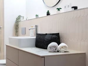 Pronájem bytu 2+kk, Praha - Nusle, Jaromírova, 58 m2