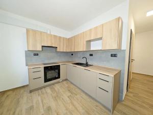Pronájem bytu 2+1, Otrokovice, Kpt. Nálepky, 64 m2