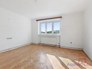 Prodej bytu 2+1, Nejdek, Osvětimská, 55 m2