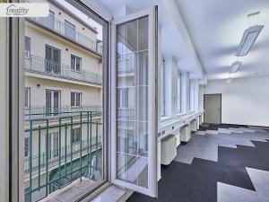 Pronájem kanceláře, Praha - Nové Město, Soukenická, 401 m2