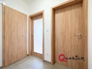 Prodej bytu 2+kk, Praha - Uhříněves, Oty Bubeníčka, 46 m2