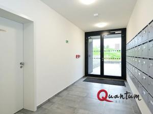 Prodej bytu 2+kk, Praha - Uhříněves, Oty Bubeníčka, 46 m2