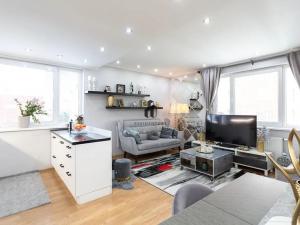 Pronájem bytu 3+kk, Praha - Kamýk, Mariánská, 70 m2