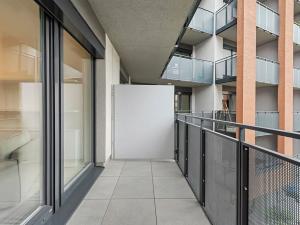 Pronájem bytu 2+kk, Praha, Výstavní, 55 m2