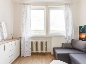 Prodej bytu 2+kk, Praha, Peroutkova, 32 m2