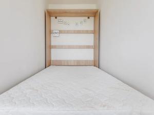 Prodej bytu 2+kk, Praha, Peroutkova, 32 m2