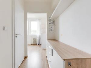 Prodej bytu 2+kk, Praha, Peroutkova, 32 m2
