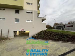 Pronájem garážového stání, Brno, Křepelčí, 13 m2