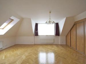 Pronájem vily, Praha - Lysolaje, Nad Helmrovkou, 225 m2